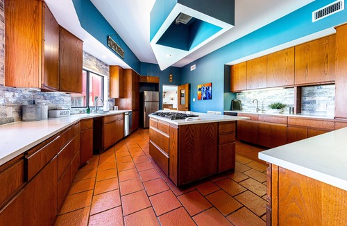 Cedar Creek House | Stunning 400-Acre Private Ranch Close to Austin and COTA - Pool, Fishing, Events