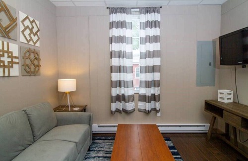 Hermann Hotel | Suite #1 - 1 Bed 1 Bath in the middle of Downtown