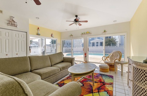 North Cape May House | Sunset beach house. 1 block to the beautiful Delaware Bay beach!