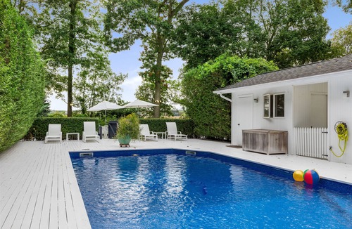Water Mill House | Sunsets Sweeping Farmland Views, Great Retreat Minutes from Flying Point Beach