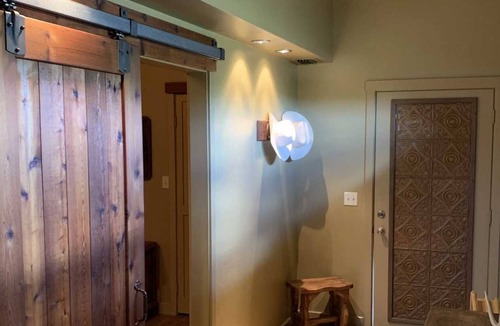Comfort House | Tabasco Ranch Overlook Apartment