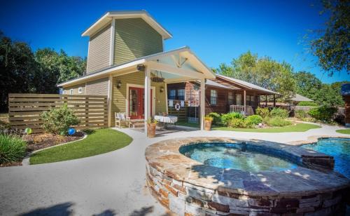Comfort House | Tank House Stay for 2 in Comfort Texas Access to Pool Hot Tub