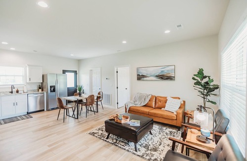 Marion House | The Best of Lake Egypt Lake Access + Dock