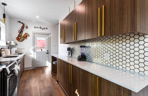Pittsburgh House | The Groove House | Music-Themed ATL Retreat Near Mercedes-Benz