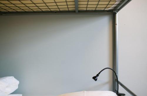 Hunters Point Hostel | The Local NY Hostel