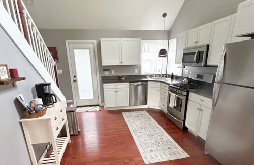 Gilford House | The Loft Haus ~7 Minutes To Bavarian Blast~ Across from Cass River!