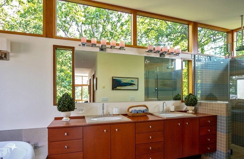 Hyde Park House | The Poppinga Lodge on the Hudson