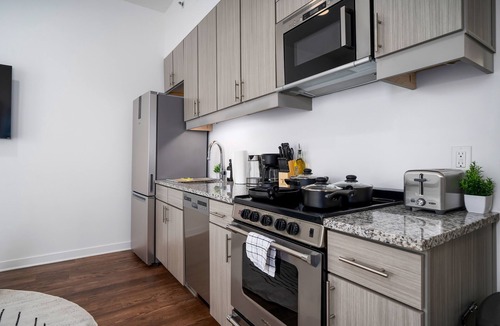 Birmingham Apartment | Tranquil Studio Haven with Private Balcony!