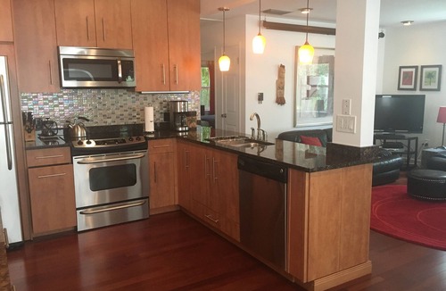 Alta Vista House | Tropical Downtown home close to all Sarasota attractions, Main St & Lido Beach