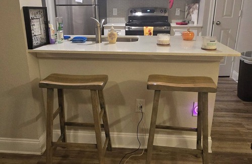 Vinings Apartment | ​Ultimate Convenience: Spacious 1BR in the Heart of Cumberland