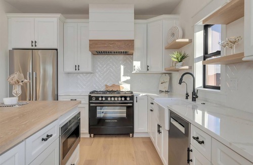 Anglesea House | Ultimate Luxury Shore Retreat, Sleeps 22,POOL, GOLF CART, ARCADE, LINENS INCLUDE