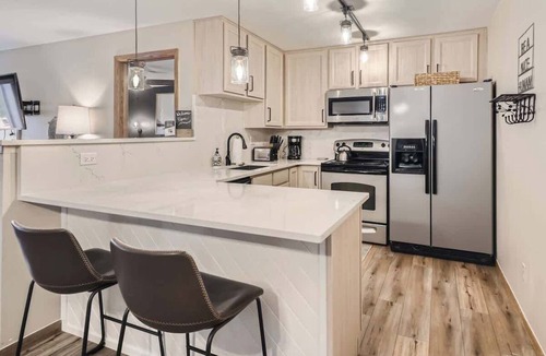 Wildernest Condo | Updated Mountain Condo Near Ski/Golf
