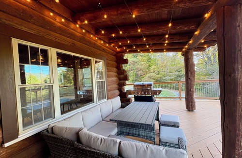Proctor Cabin | VT Lodge Cabin w Mountain Views near Killington