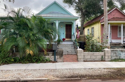 Lincolnville House | Walk to EVERYTHING Downtown within minutes. Shotgun House in Lincolnville.