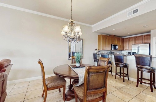 Horseshoe Bay Condo | Waterfront condo with furnished balcony, central AC, & washer/dryer