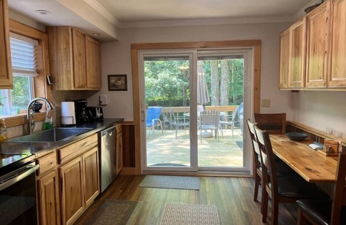 Phoenicia House | Waterfront Getaway in the Heart of the Catskills