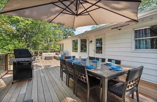 Southold House | Waterfront Hot Tub Retreat w Kayaks | Kayak Point