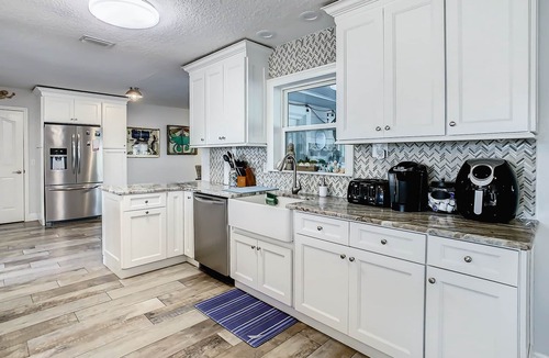 Crystal Shores House | Waterfront Oasis w/Heated Pool & Tiki Bar-kayaks-close to springs-we have some open weekends in June 2026!