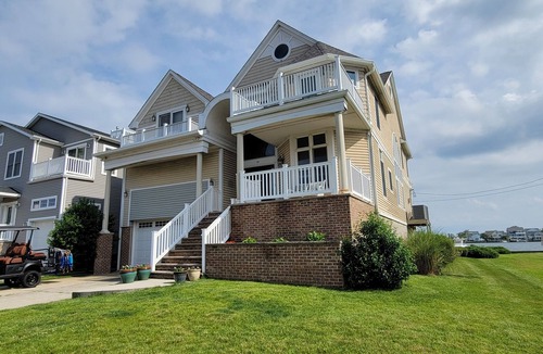 Point Pleasant Beach House | Waterfront Beach House