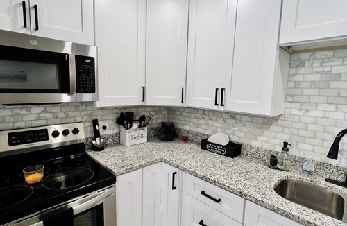 Bloomingdale House | Welcome to Mindelo Oasis, your Florida pool house vacation home!