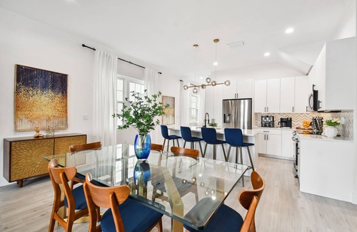 Tampa House | Your Private 3/3 Rooftop Retreat Dwntn Kingbed