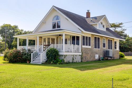 < 1 Mi to Boat Ramp: Coastal Virginia Hideaway