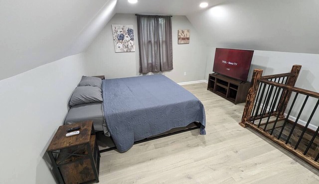 1BR Rustic-Chic Barn Getaway with Private Fire Pit