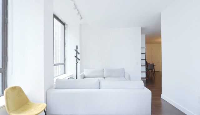 3bd, 2 bath, massive luxury apartment in Fidi