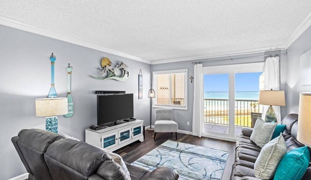 515- Tropi-COOL Condo. In-unit W/D, Spectacular views and FREE bch svc!
