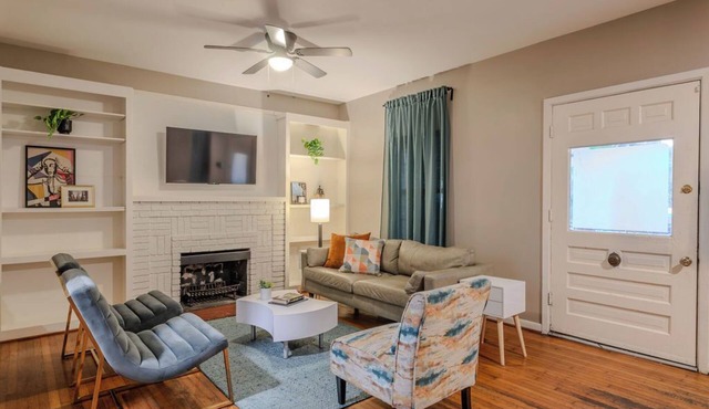 5BR The Hera! Luxury Mansion in Montrose w/Pool! ★