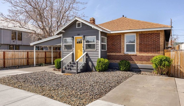 #717 Charming 4-Bed Midtown Reno Retreat