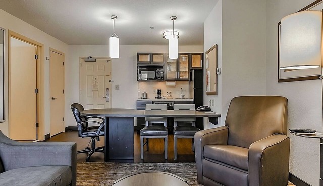 Affordability Meets Comfort! Minutes to Museum of the American Revolution