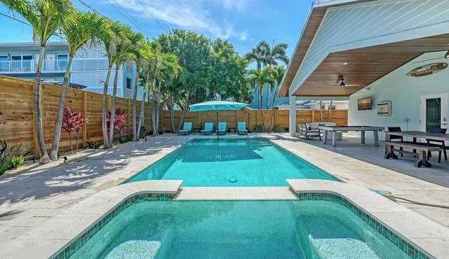 Anna Maria Island Luxury Beach Retreat with Heated Pool, Spa & Outdoor Kitchen | Steps to Gulf Beaches | All Bedrooms Ensuite