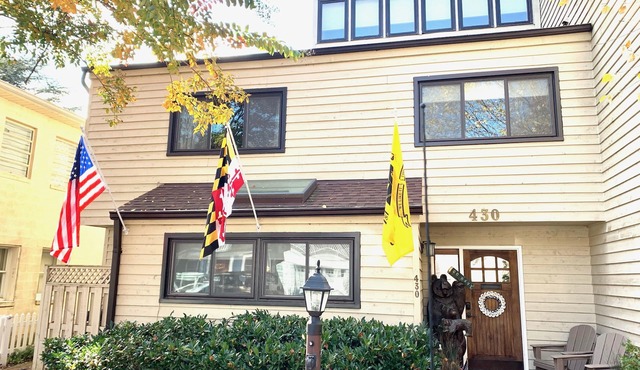 Annapolis/Eastport 4 BR w/Game room - Walk everywhere!