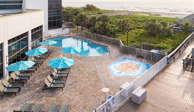 Atlantic Coastline View | Outdoor Pool & Tiki Grill | 5 mi to Port Canaveral
