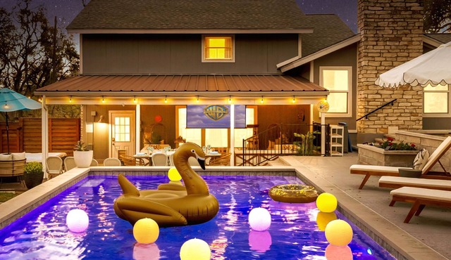Austin Escape on 1 Acre | Pool Hot Tub Theater