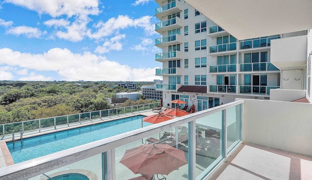 Bay Views | Modern Residence for Groups