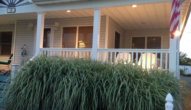 Beach Blk, Walk to All, Family-Friendly Shore Rental, Beach Passes ,WiFi