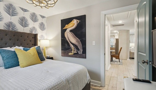 Beachside Escape: 1/2 mile from beach for family getaway