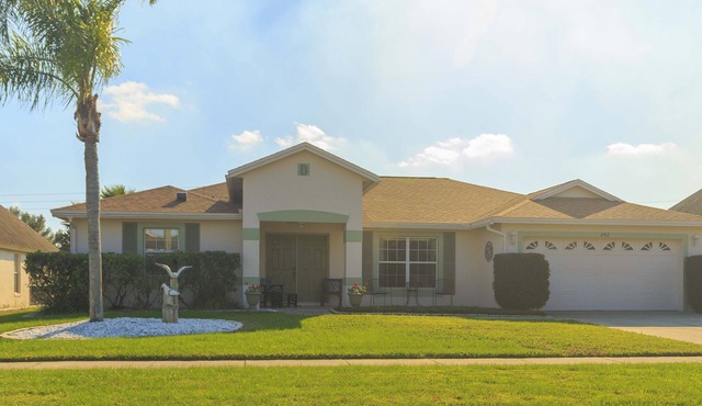 Beautiful Home with pool within Lindfields ~ Kissimmee, Florida