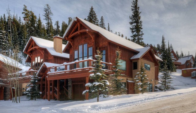 Black Eagle Overlook | Ski-in/Out Luxury for Groups, Hot Tub