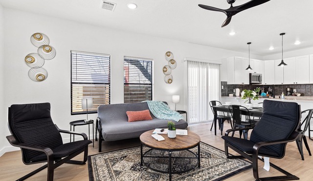 Brand New! Relax at 3br/2ba Apt. Near City Center
