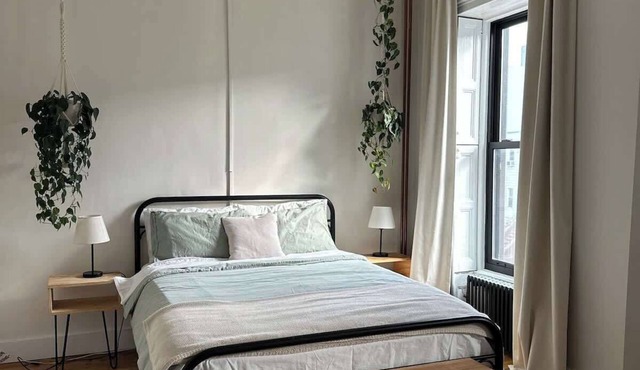 Brooklyn artistic studio apartment!