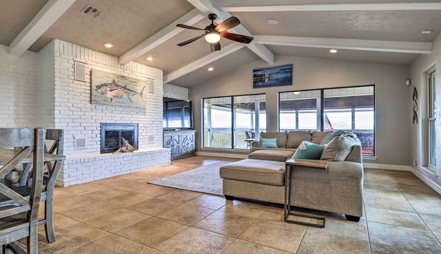 Canyon Lake Home: Hill Country & Water Views!