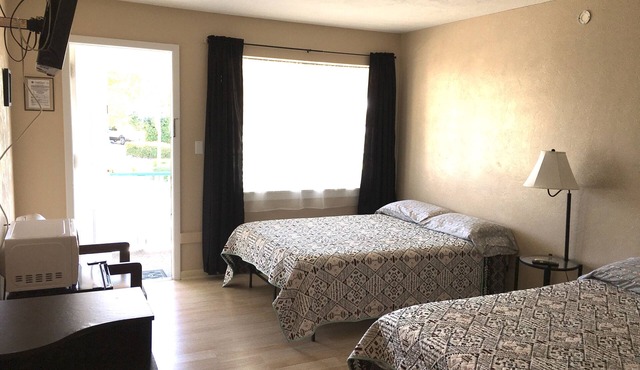 Cedar Inn