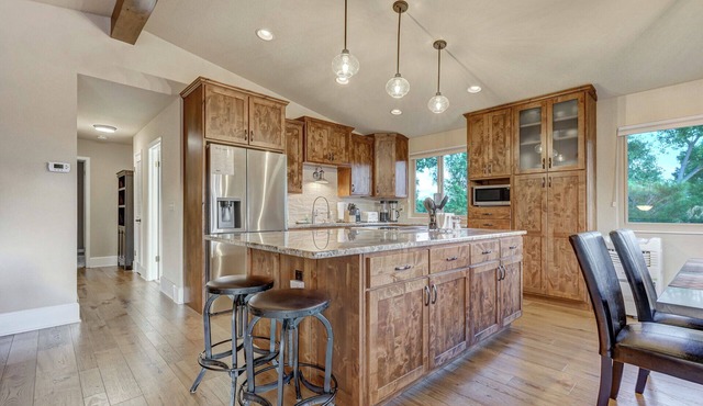 Colorado Retreat With Pikes Peak View