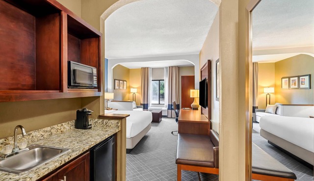 Comfort Suites Daphne - Mobile East Bay