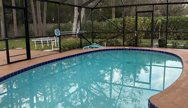 Comfy House with Pool Near Polo Club in Wellington