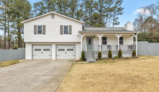 Cozy and Spacious, Family & Pet Friendly