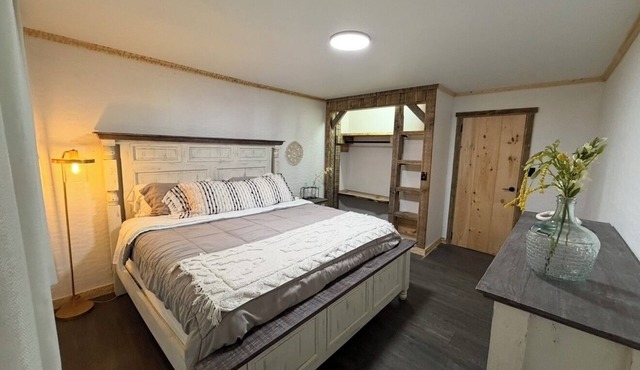 COZY CABIN